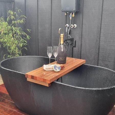 Bach22 Rustic Romantic Getaway Te Puna Extérieur photo